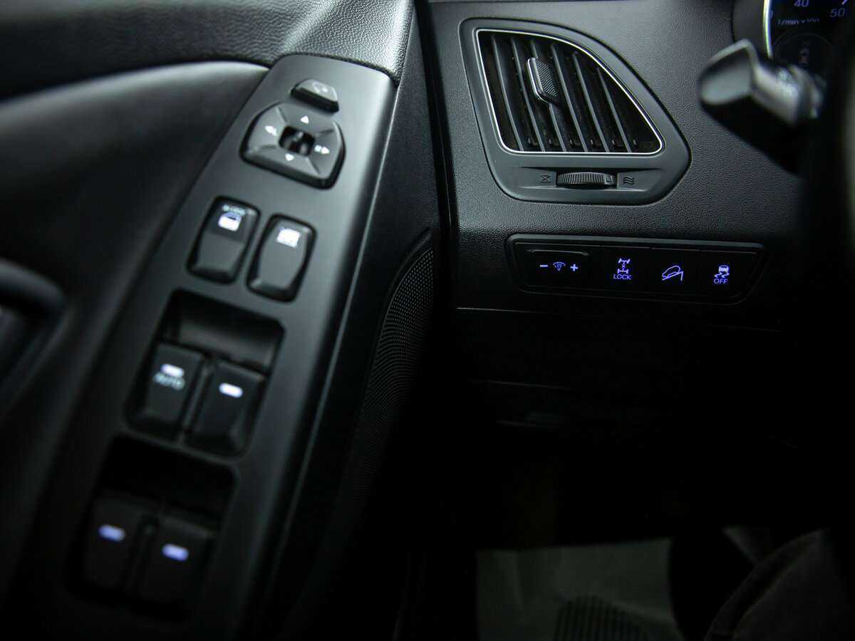 Купить Hyundai ix35 с пробегом. Фото: #13