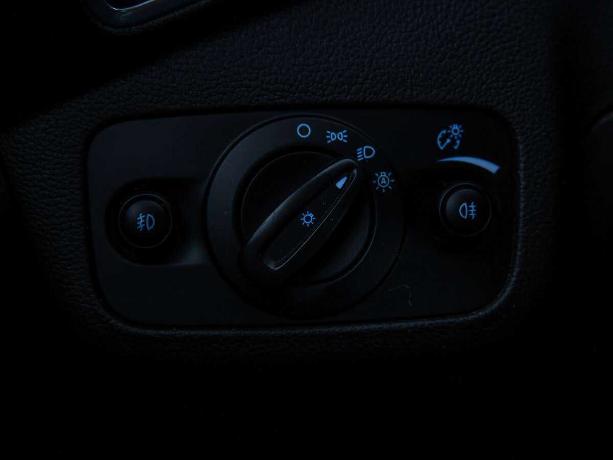 Купить Ford Kuga с пробегом. Фото: #13