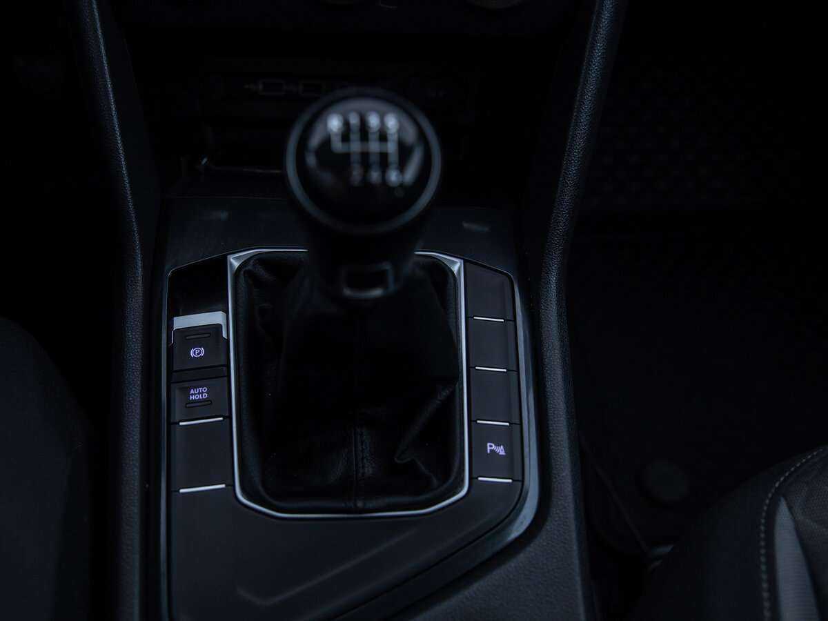 Купить Volkswagen Tiguan с пробегом. Фото: #14