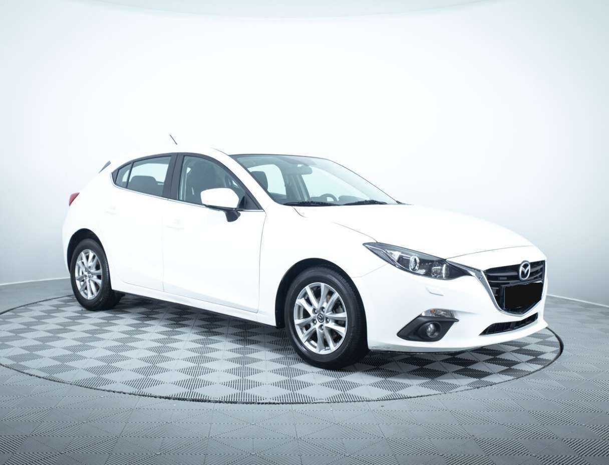 Купить Mazda 3 с пробегом. Фото: #2
