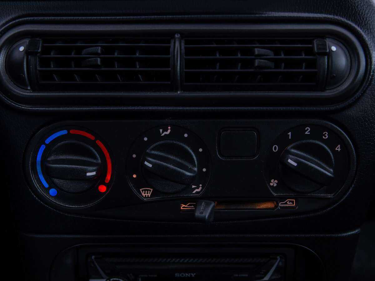 Купить Chevrolet Niva с пробегом. Фото: #9