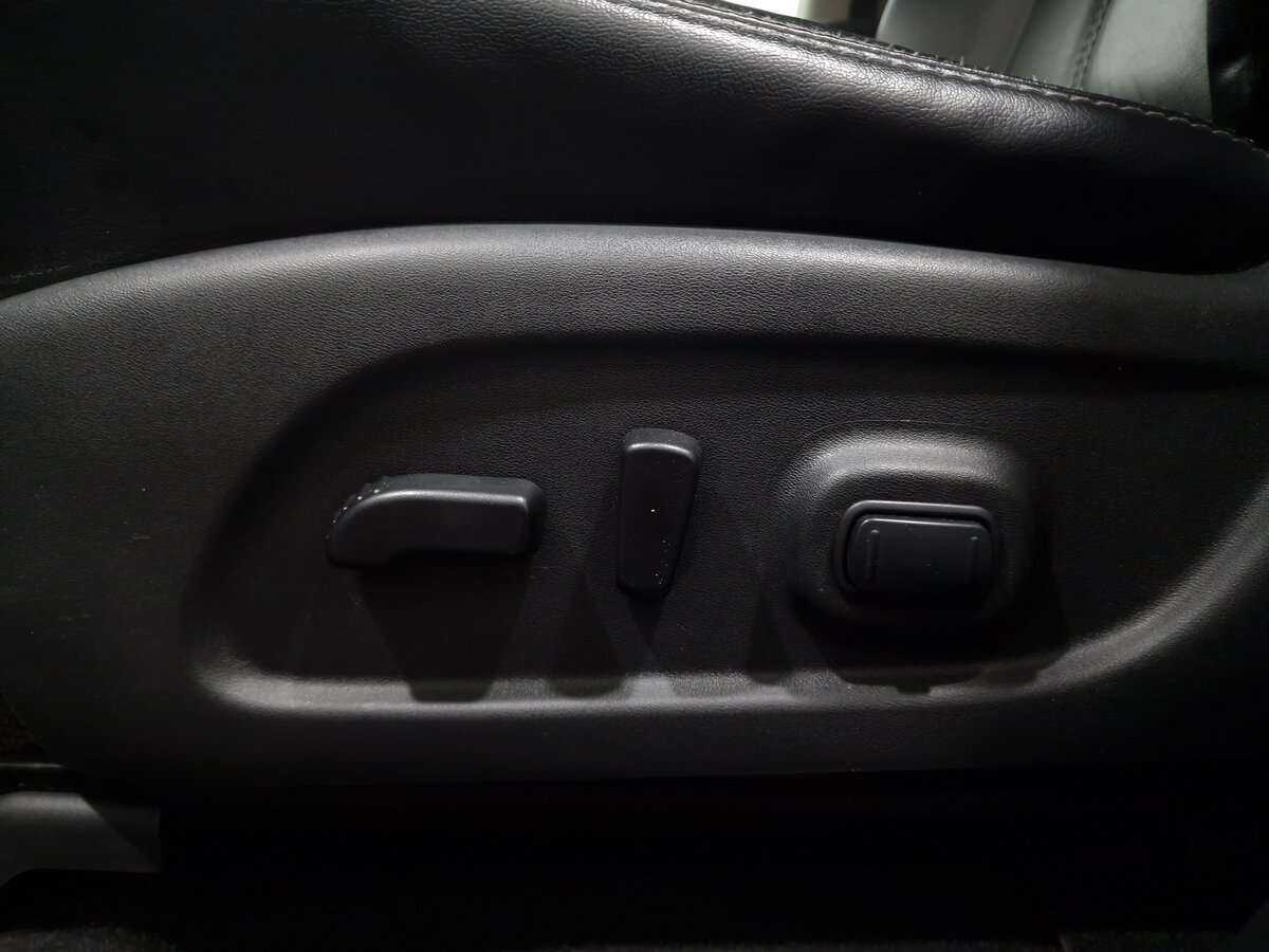 Купить Nissan Pathfinder с пробегом. Фото: #17