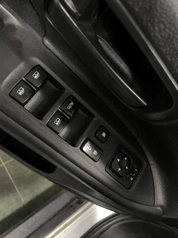 Купить Mitsubishi Outlander с пробегом. Фото: #11