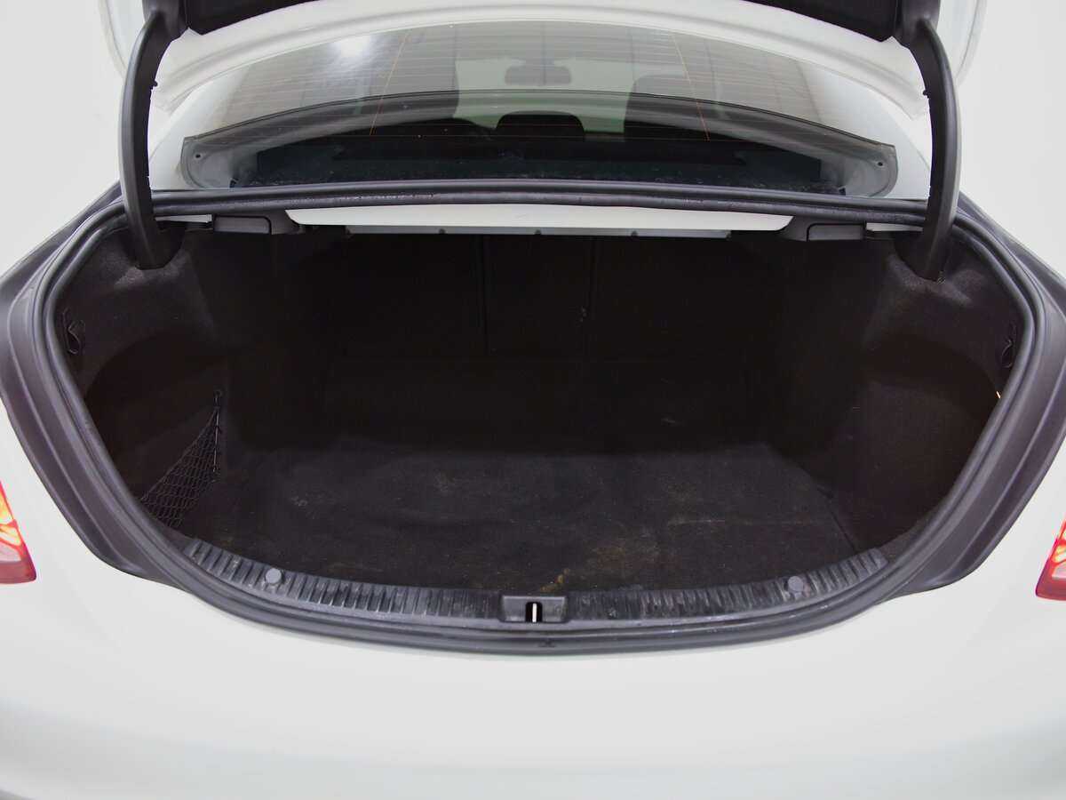 Купить Mercedes-Benz C-Класс с пробегом. Фото: #4