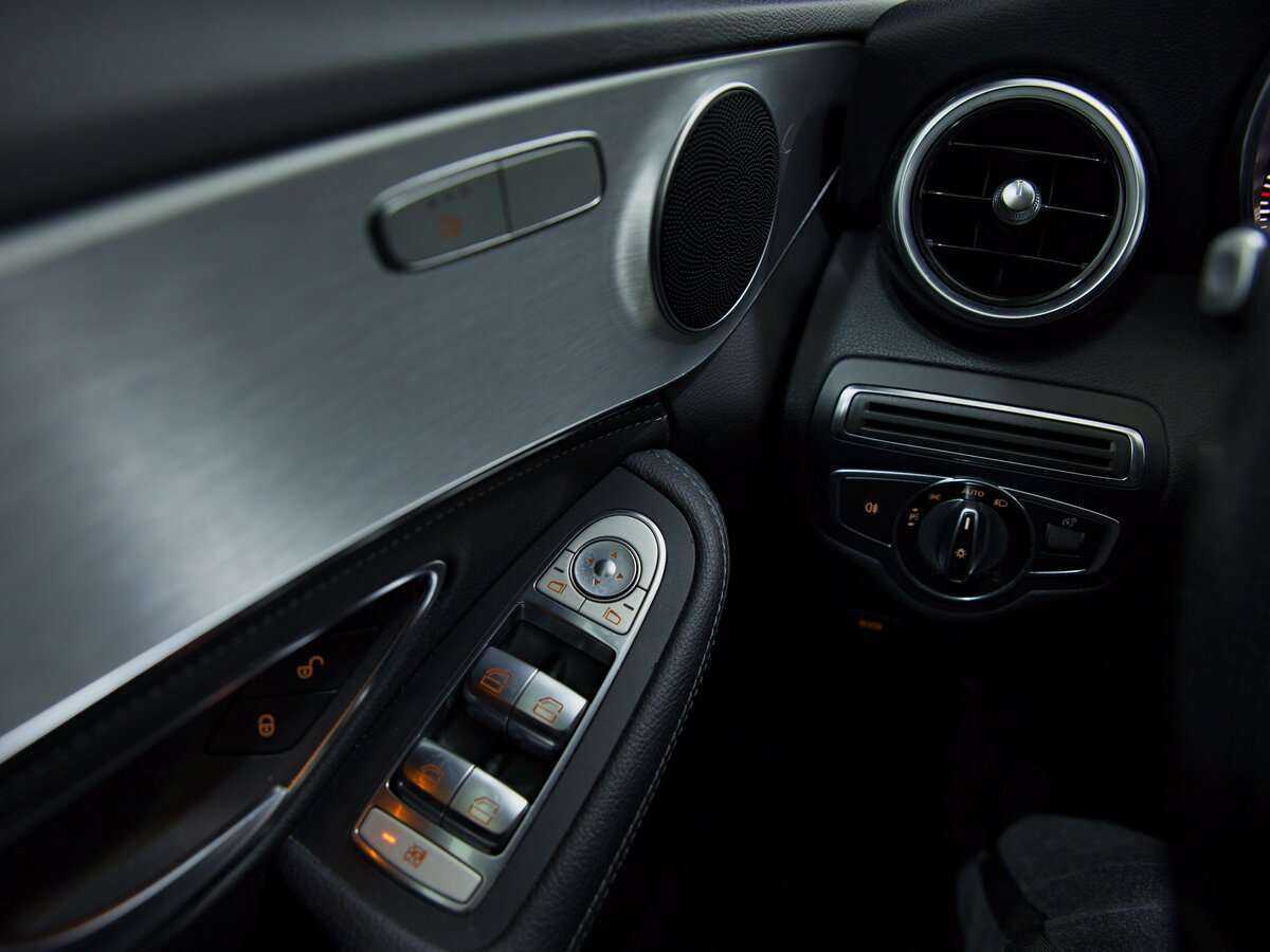 Купить Mercedes-Benz C-Класс с пробегом. Фото: #8