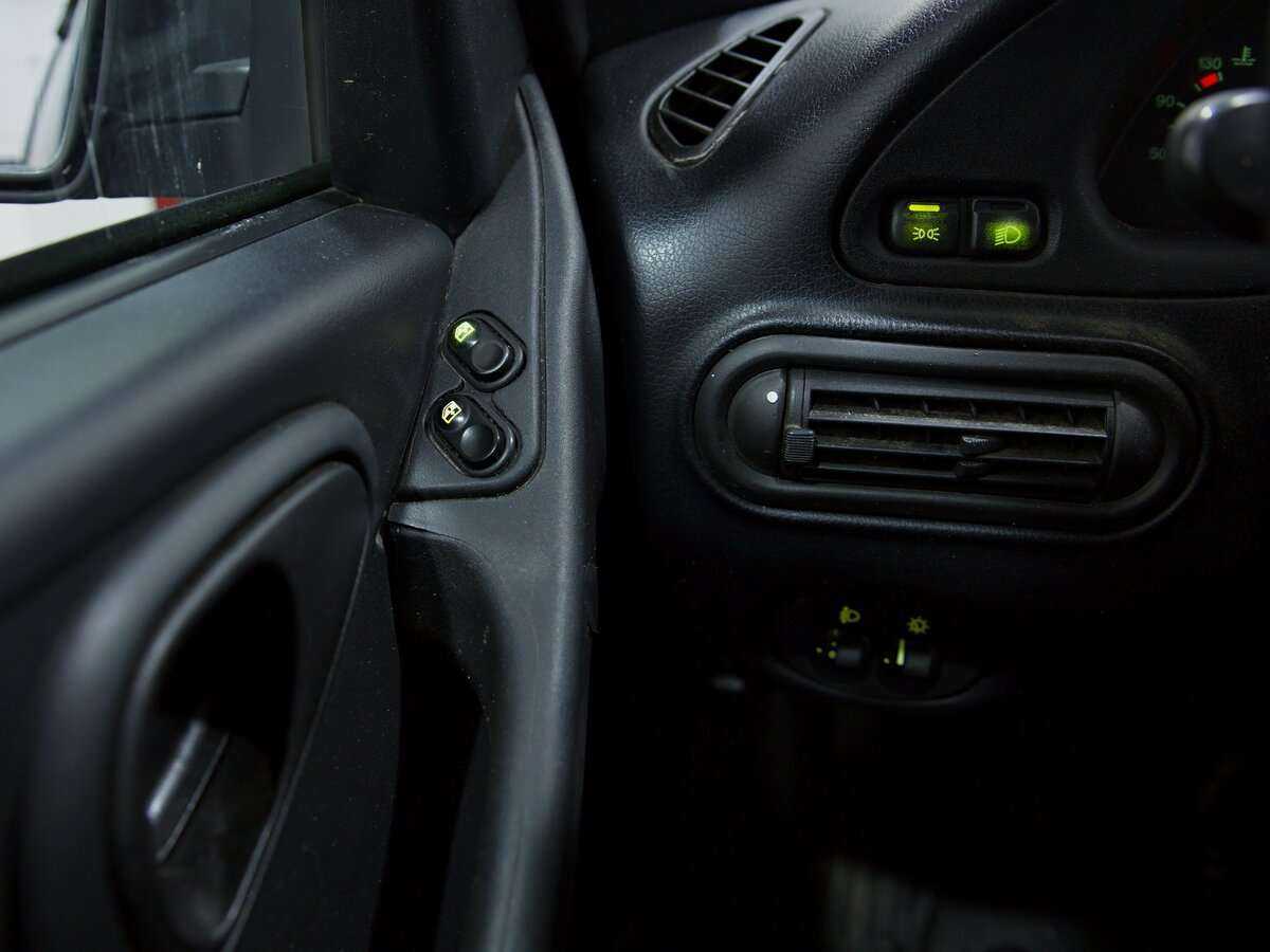 Купить Chevrolet Niva с пробегом. Фото: #8