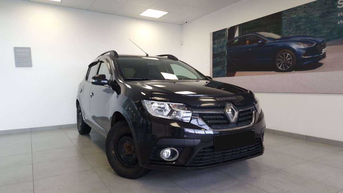 Купить Renault Sandero с пробегом. Фото: #2