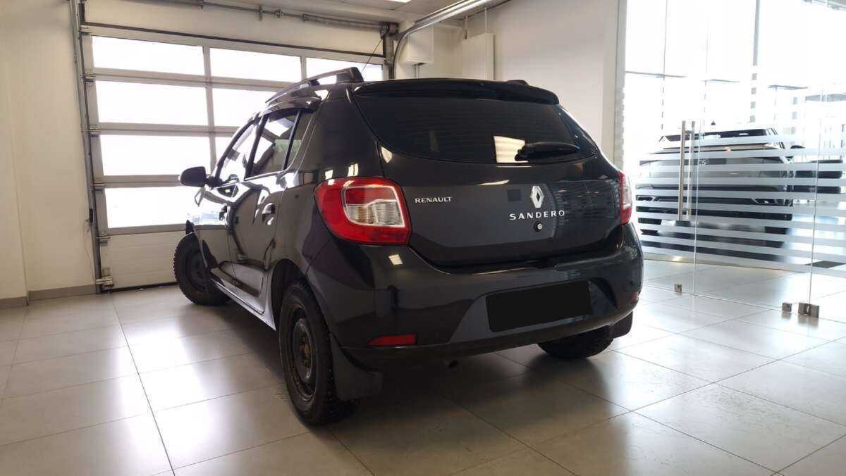 Купить Renault Sandero с пробегом. Фото: #3