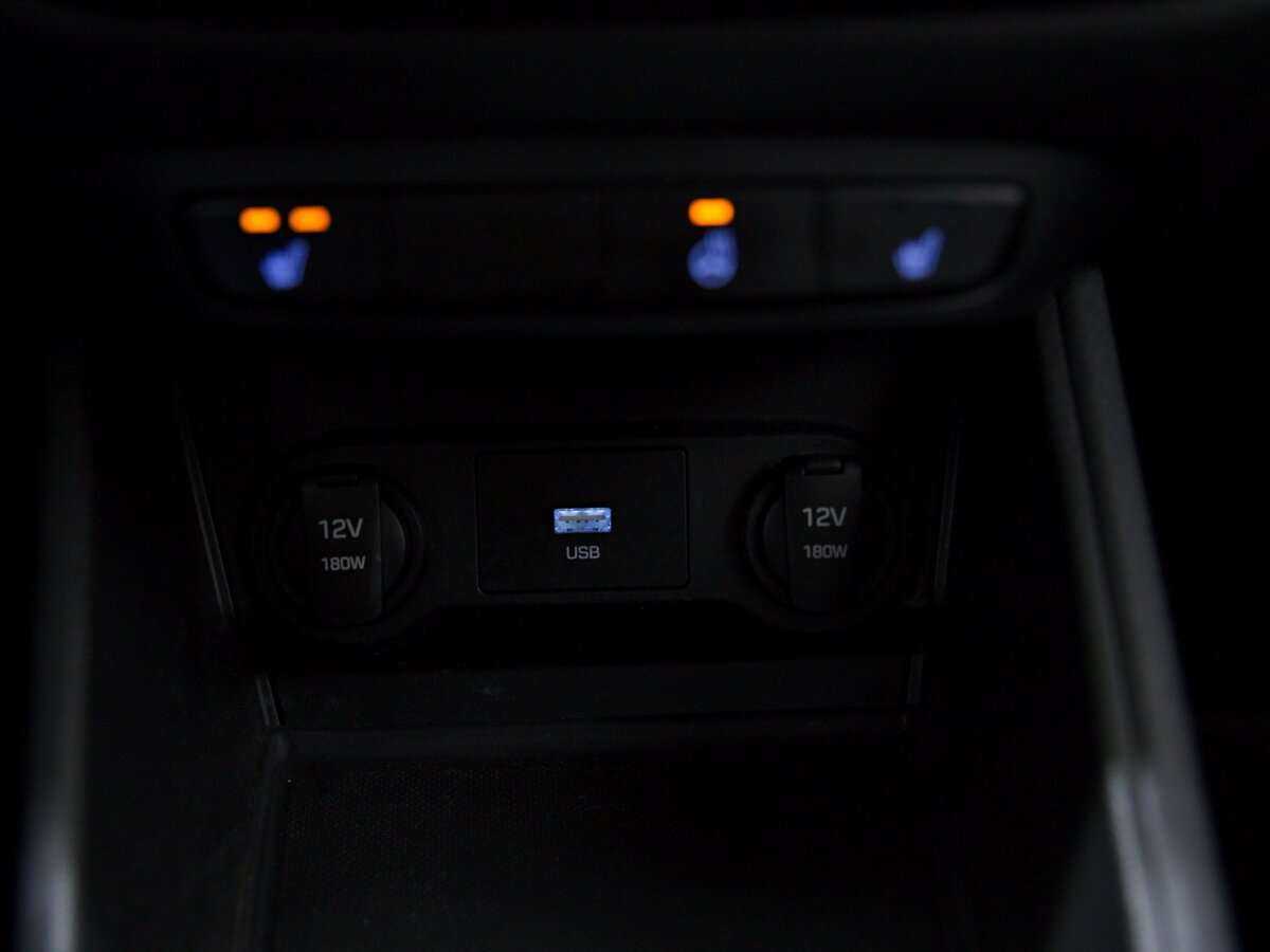 Купить Hyundai Solaris с пробегом. Фото: #12