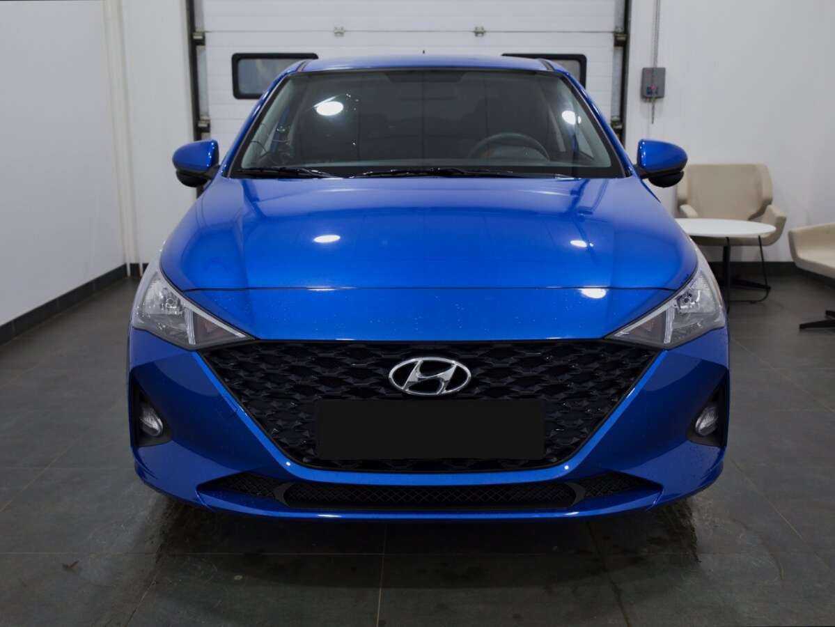 Купить Hyundai Solaris с пробегом. Фото: #1