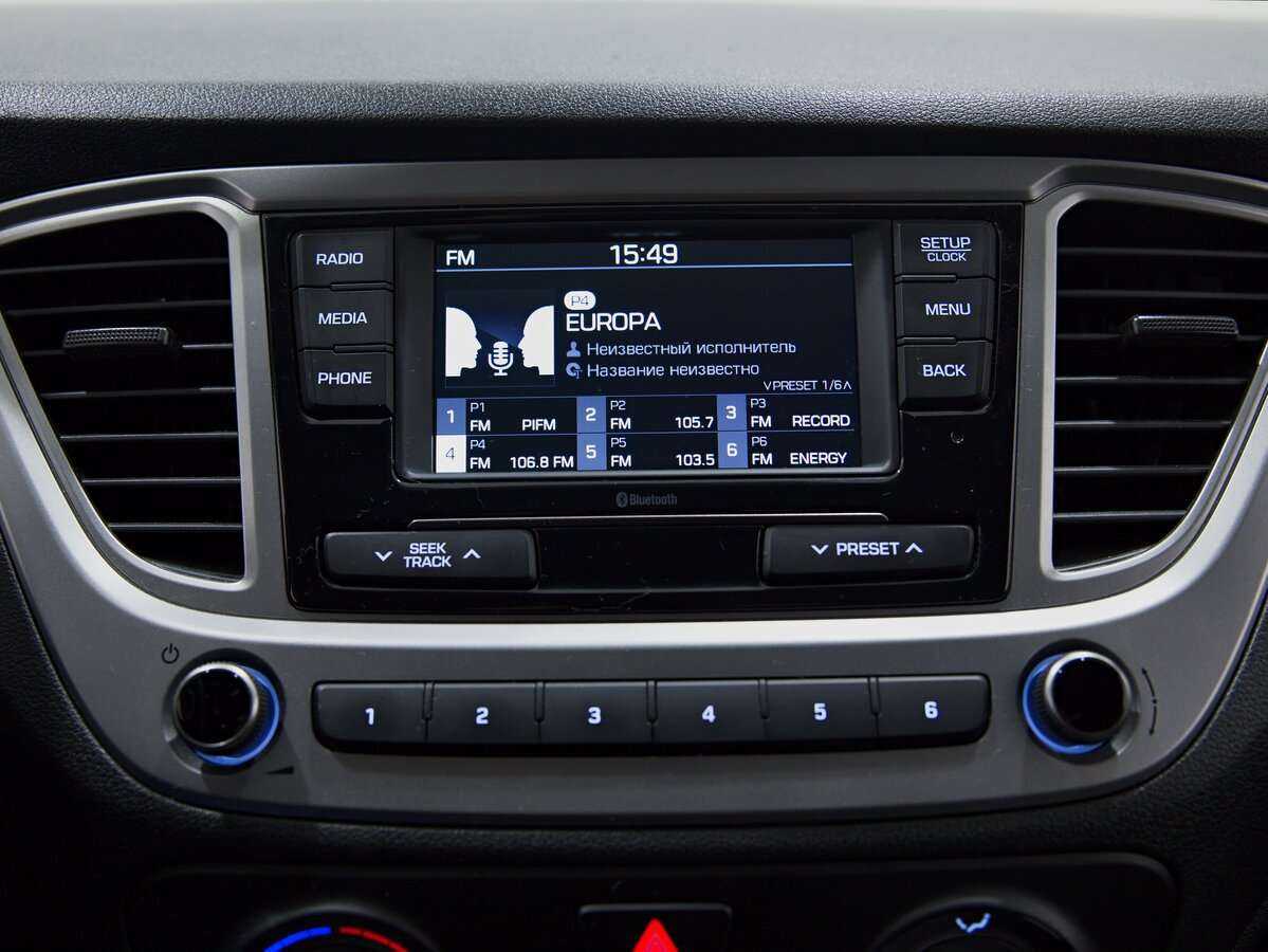 Купить Hyundai Solaris с пробегом. Фото: #11