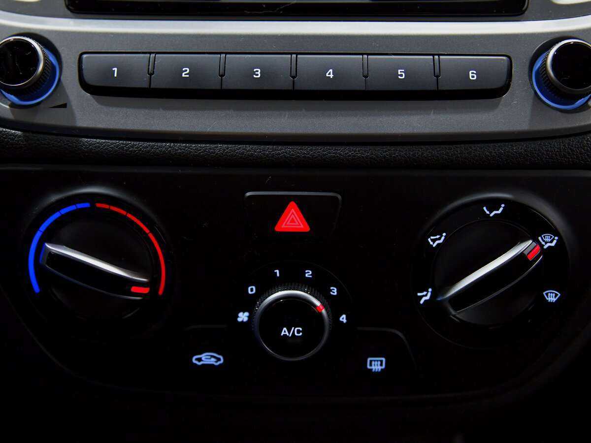 Купить Hyundai Solaris с пробегом. Фото: #12