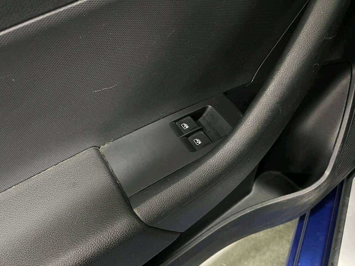 Купить Skoda Rapid с пробегом. Фото: #7