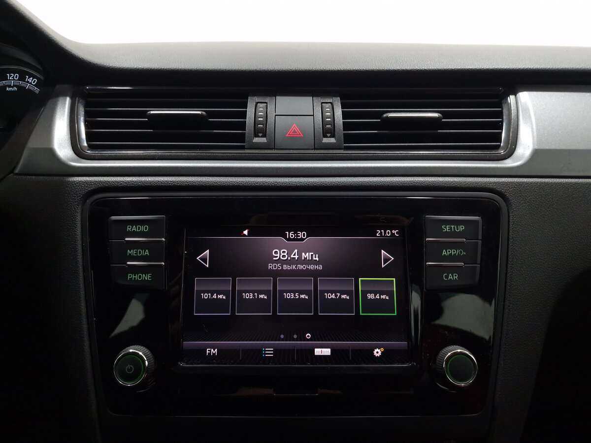 Купить Skoda Rapid с пробегом. Фото: #7