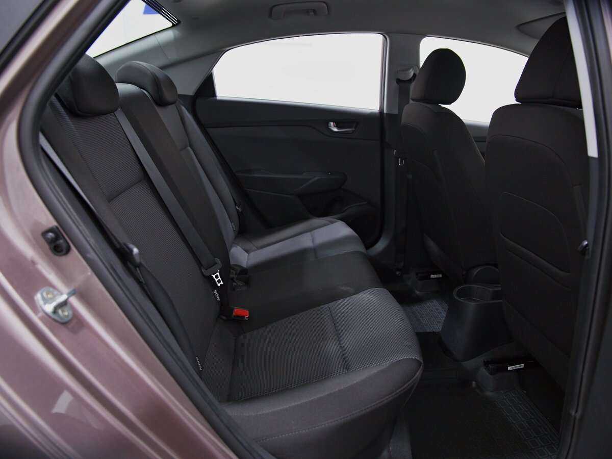 Купить Hyundai Solaris с пробегом. Фото: #14