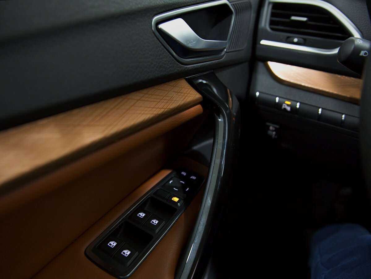 Купить Lada (ВАЗ) Vesta с пробегом. Фото: #11