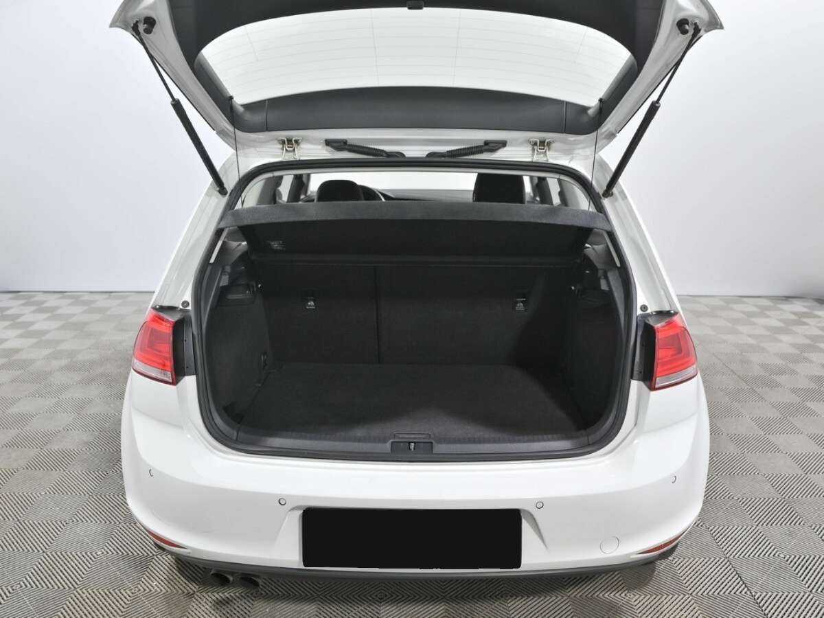 Купить Volkswagen Golf с пробегом. Фото: #14