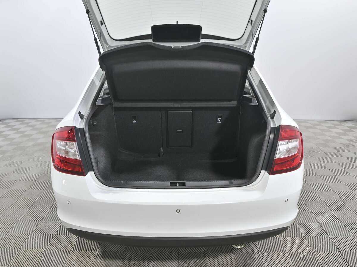 Купить Skoda Rapid с пробегом. Фото: #17