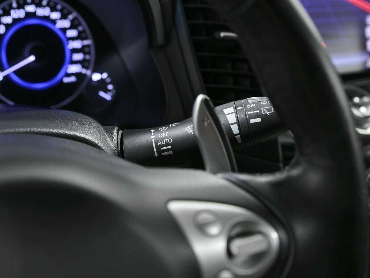 Купить Infiniti FX с пробегом. Фото: #11