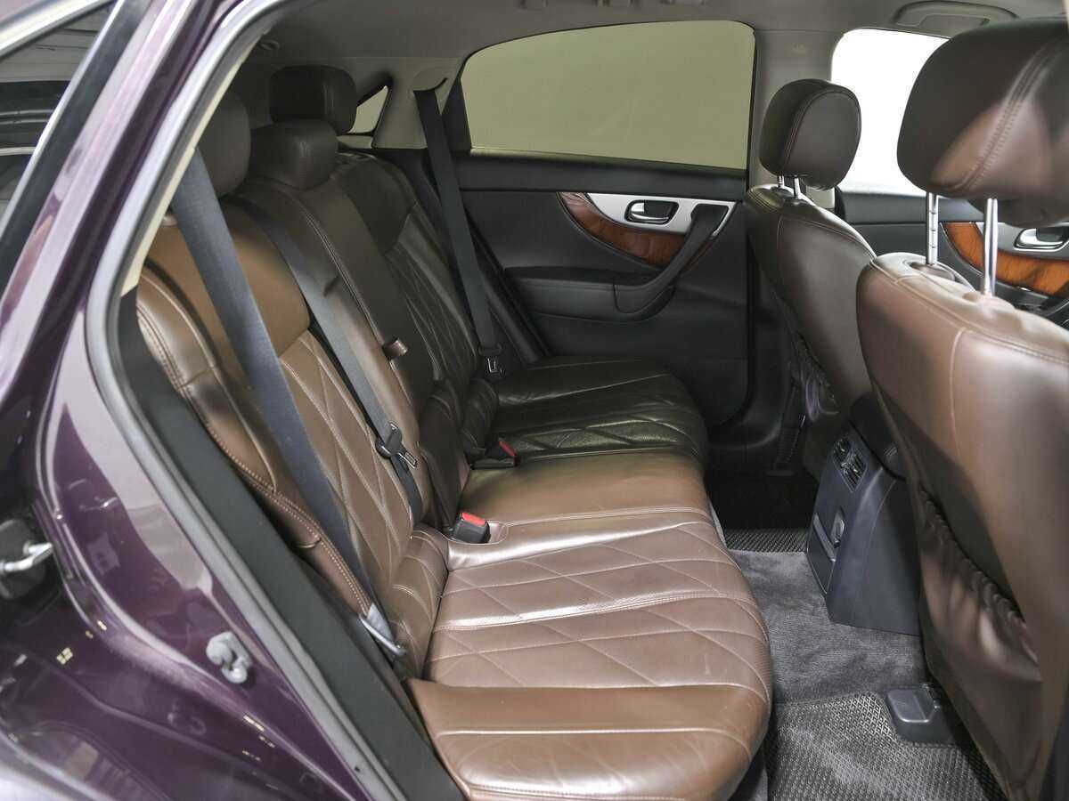 Купить Infiniti FX с пробегом. Фото: #19