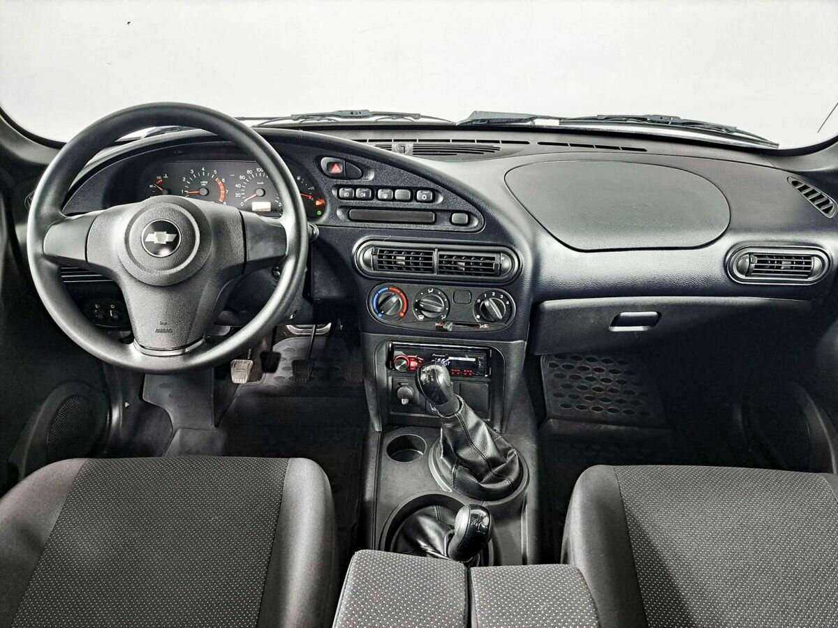 Купить Chevrolet Niva с пробегом. Фото: #11