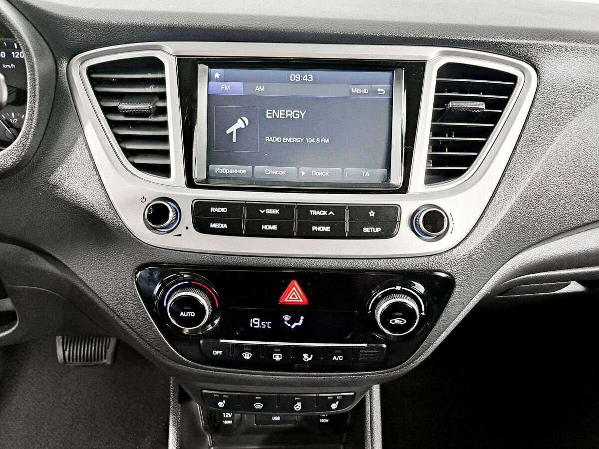 Купить Hyundai Solaris с пробегом. Фото: #12