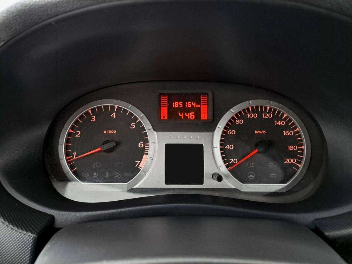 Купить Lada (ВАЗ) Largus с пробегом. Фото: #10