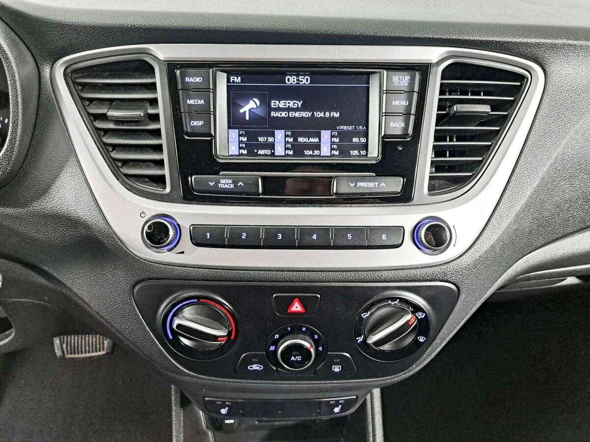 Купить Hyundai Solaris с пробегом. Фото: #14