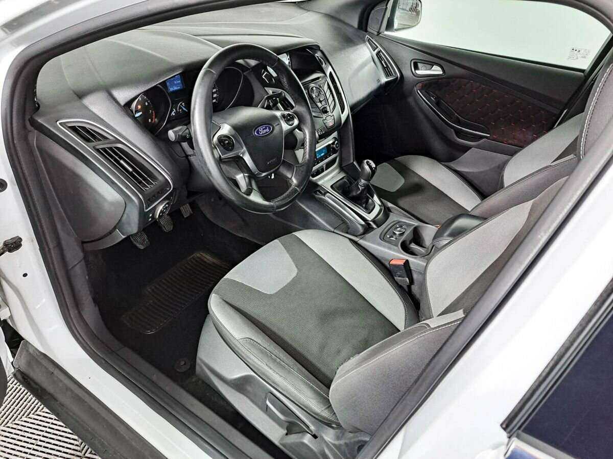 Купить Ford Focus с пробегом. Фото: #13
