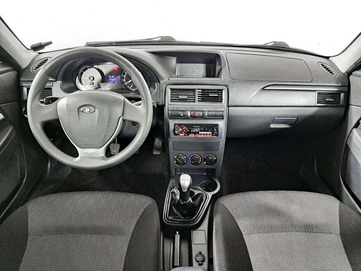 Купить Lada (ВАЗ) Priora с пробегом. Фото: #11