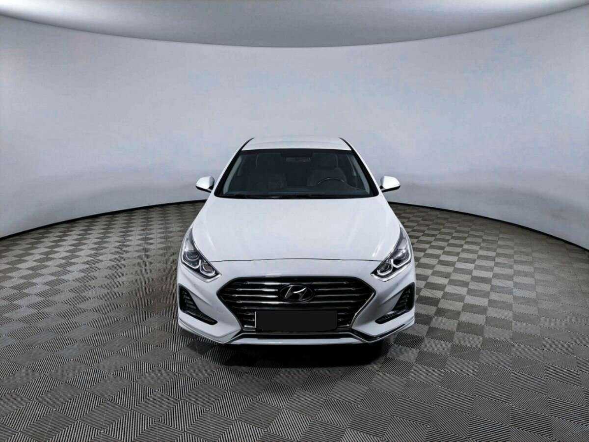 Купить Hyundai Sonata с пробегом. Фото: #1