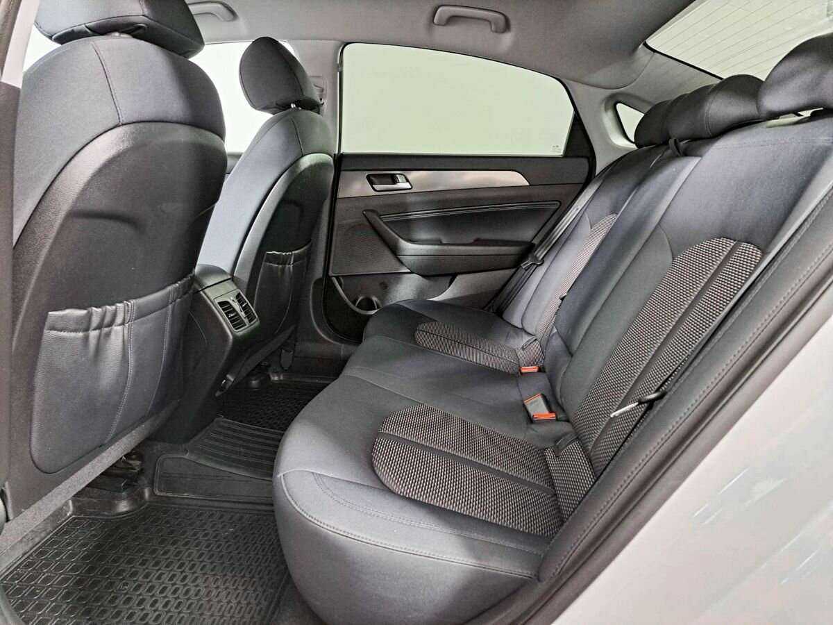 Купить Hyundai Sonata с пробегом. Фото: #9