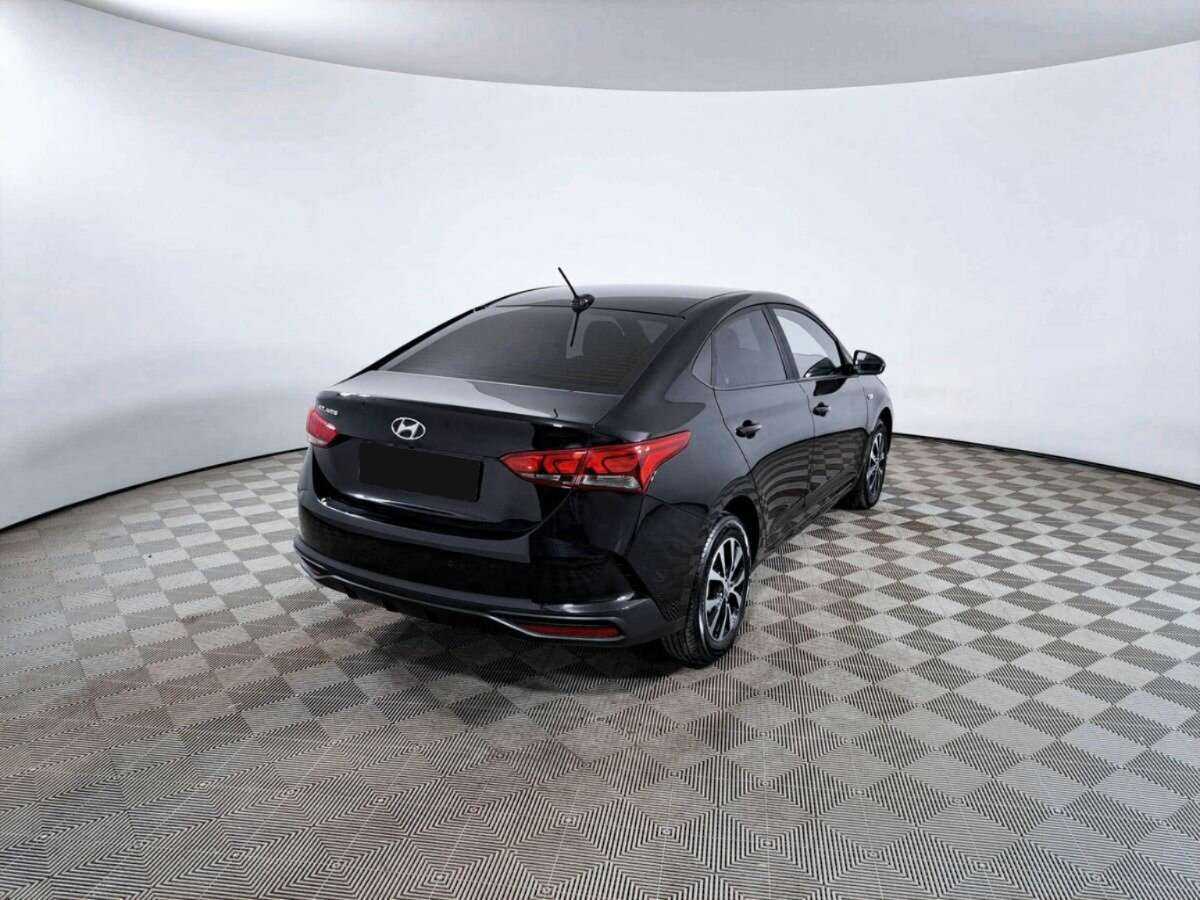 Купить Hyundai Solaris с пробегом. Фото: #4