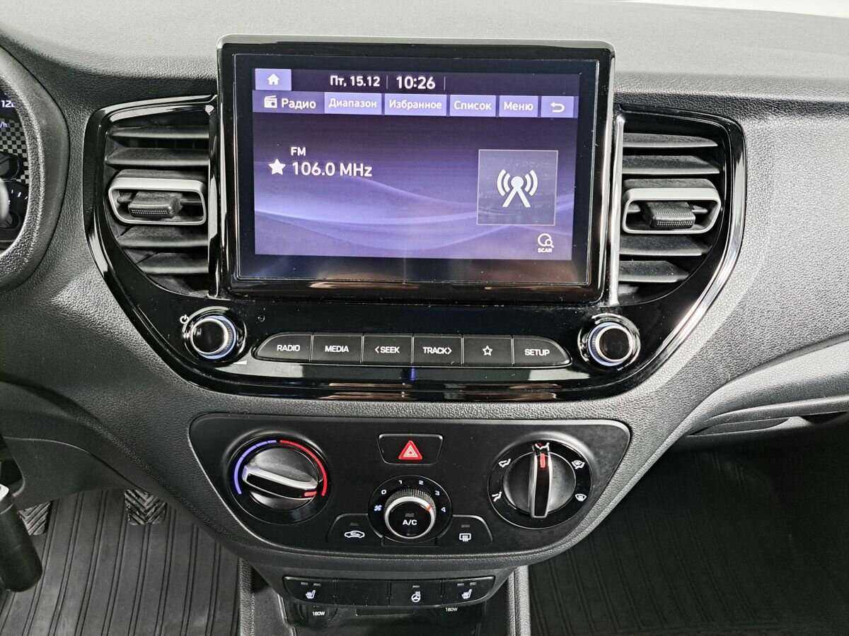 Купить Hyundai Solaris с пробегом. Фото: #13