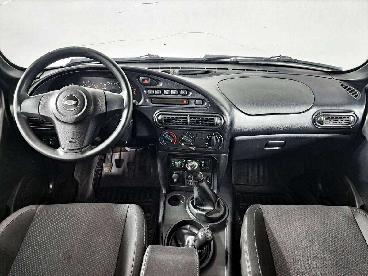 Купить Chevrolet Niva с пробегом. Фото: #11
