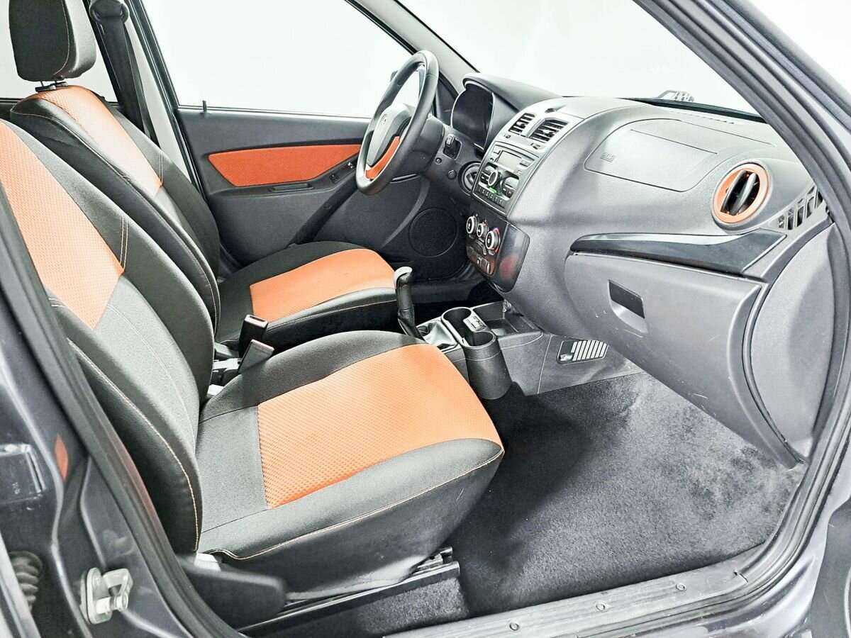 Купить Lada (ВАЗ) Kalina с пробегом. Фото: #8