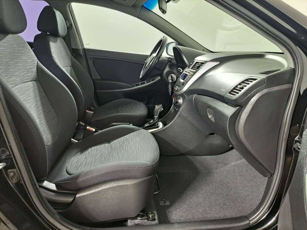 Купить Hyundai Solaris с пробегом. Фото: #8