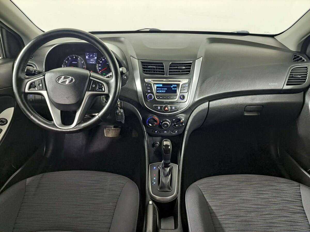 Купить Hyundai Solaris с пробегом. Фото: #11