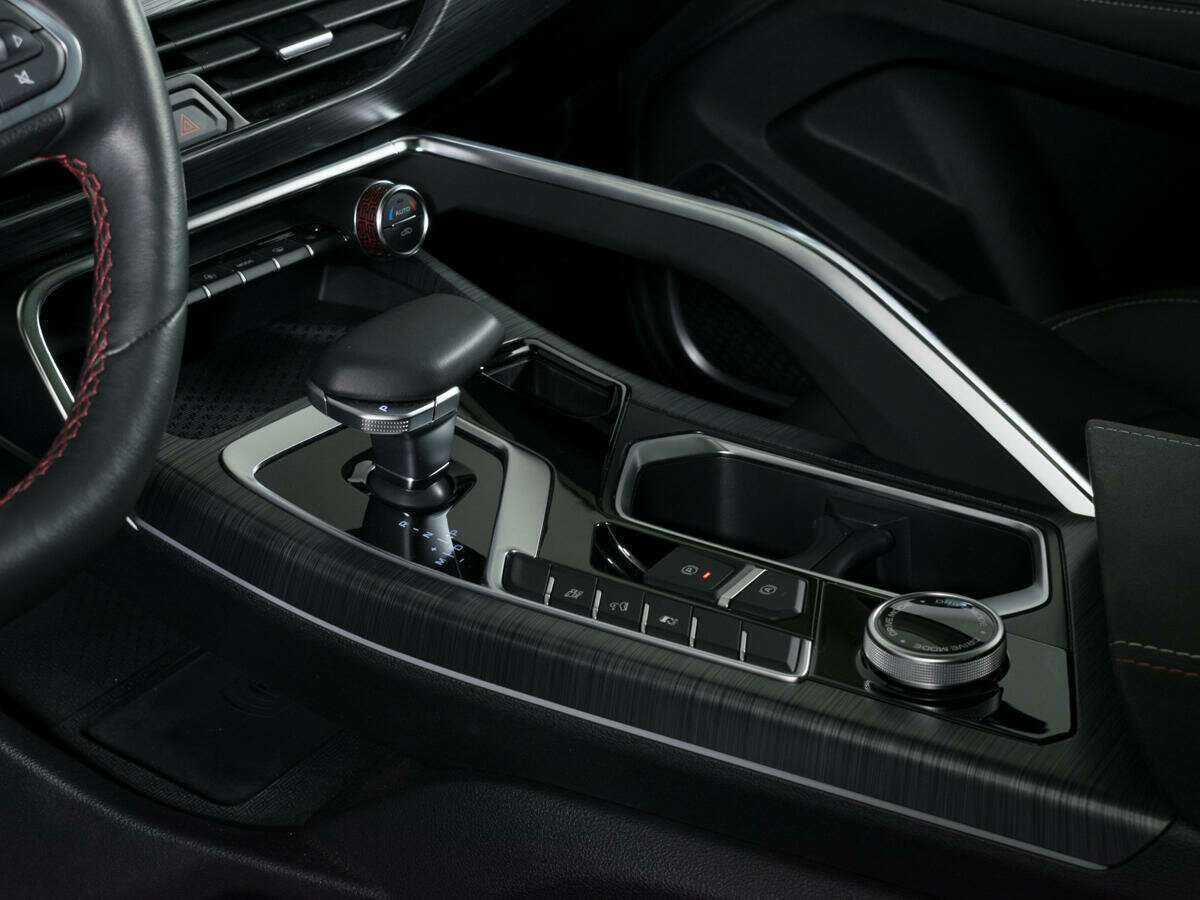 Купить Geely Tugella с пробегом. Фото: #13