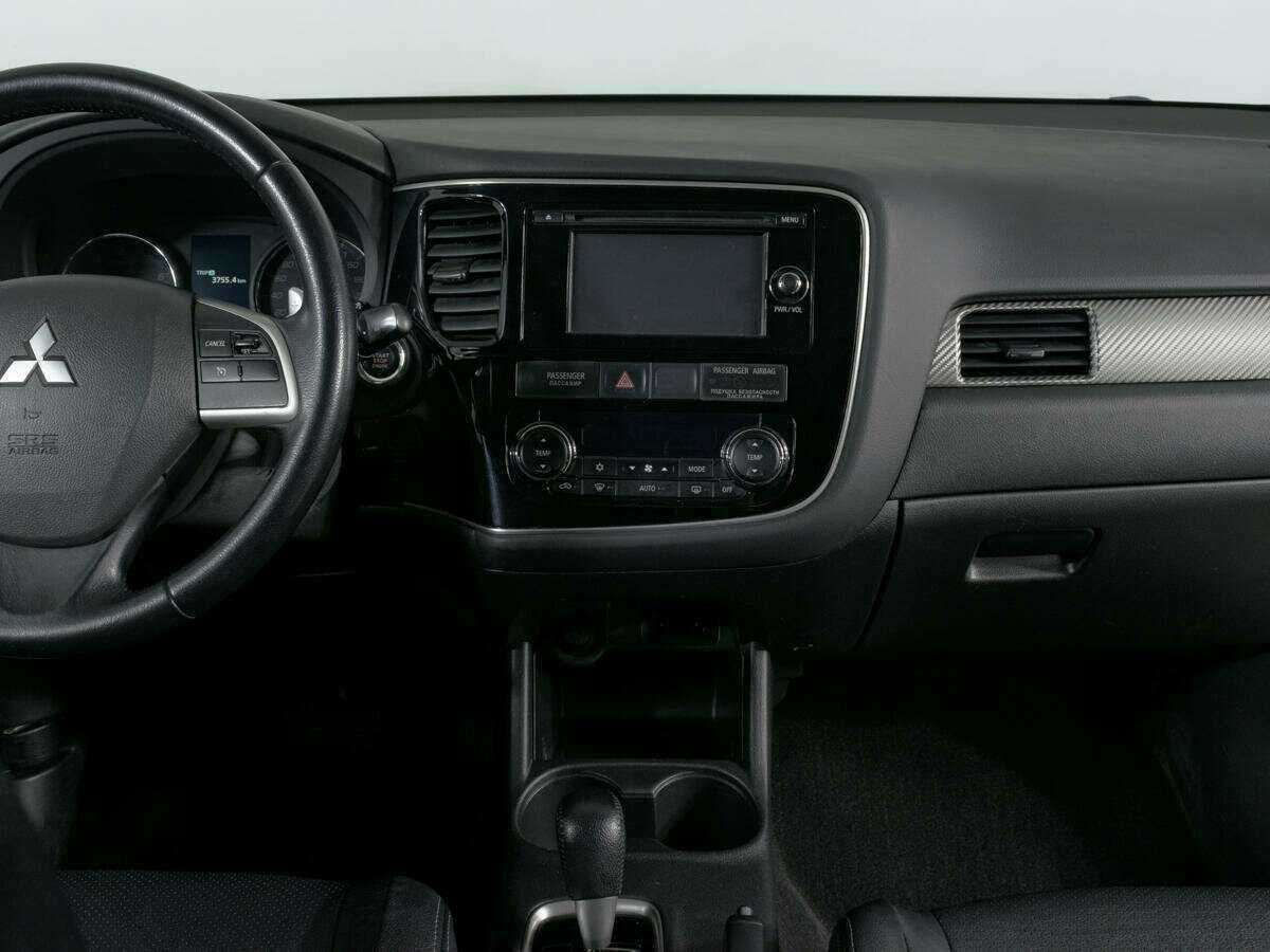 Купить Mitsubishi Outlander с пробегом. Фото: #8