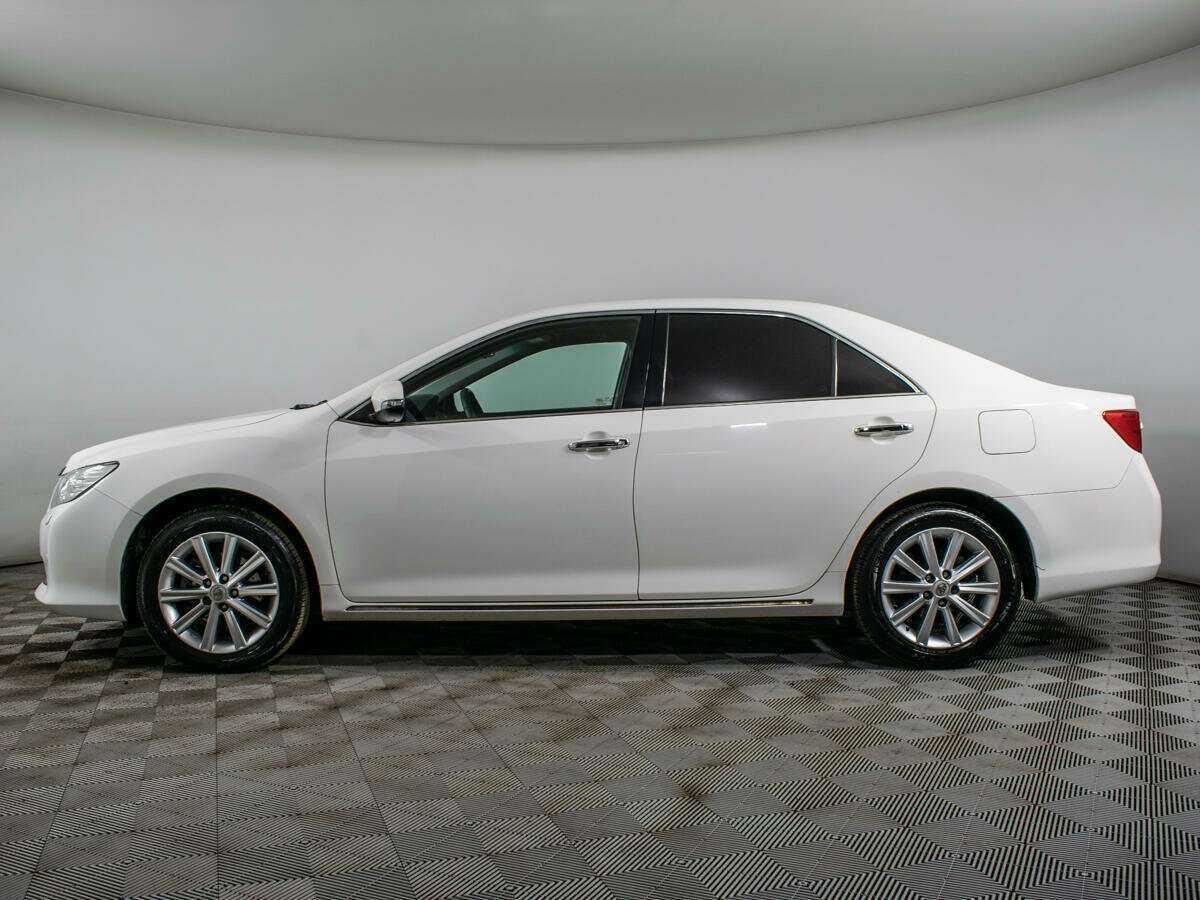 Купить Toyota Camry с пробегом. Фото: #7