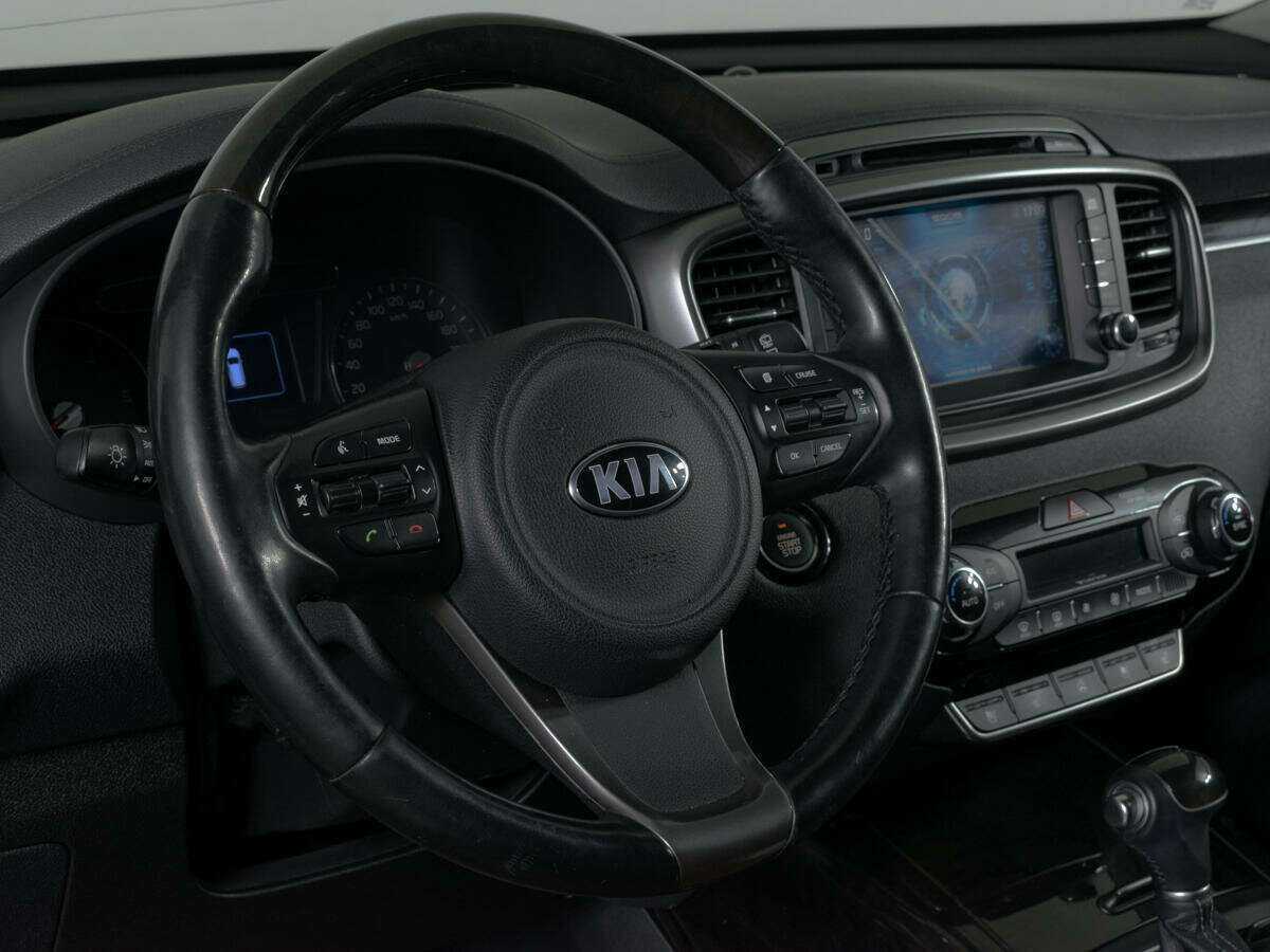Купить Kia Sorento с пробегом. Фото: #16