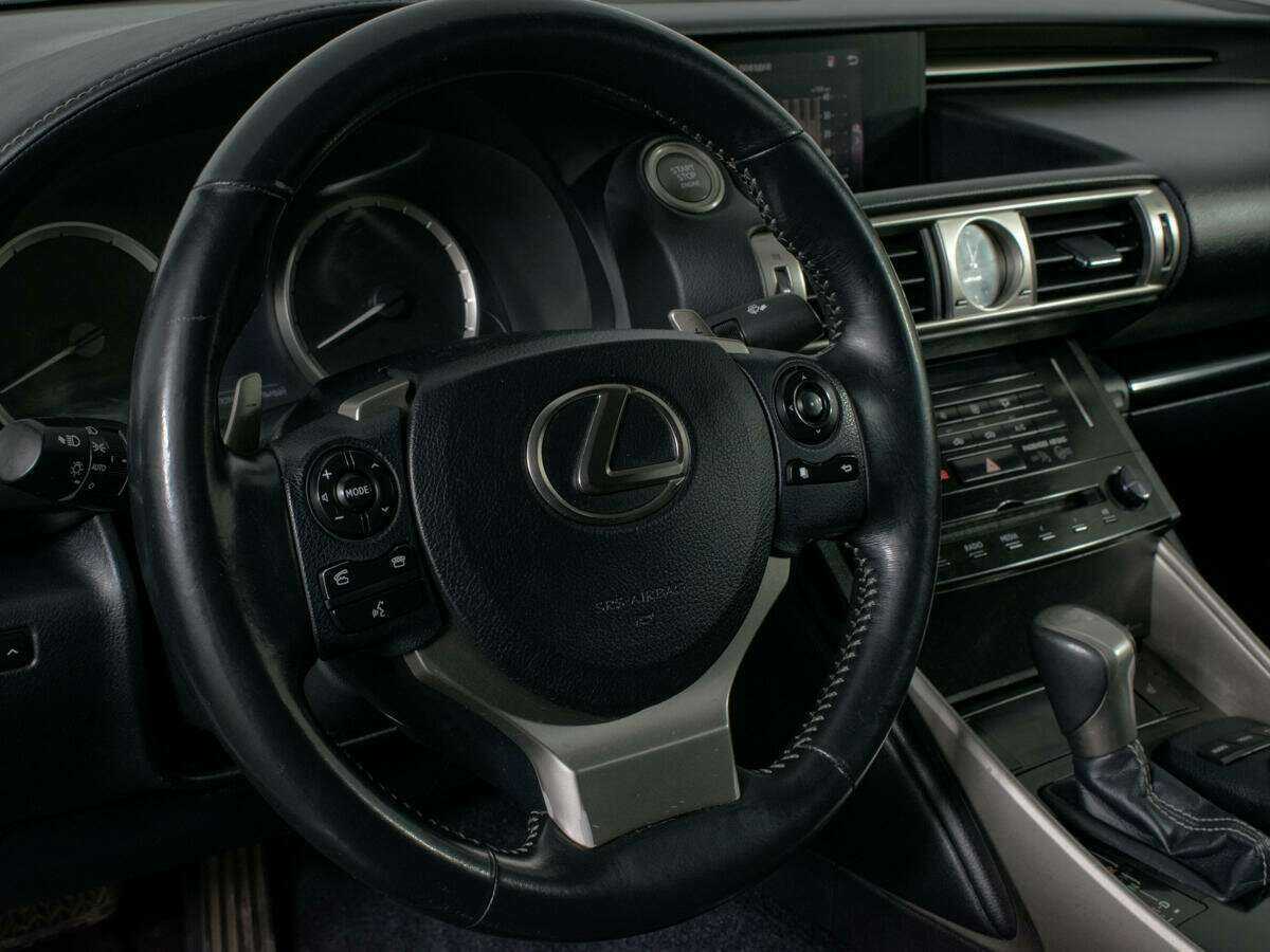 Купить Lexus IS с пробегом. Фото: #11