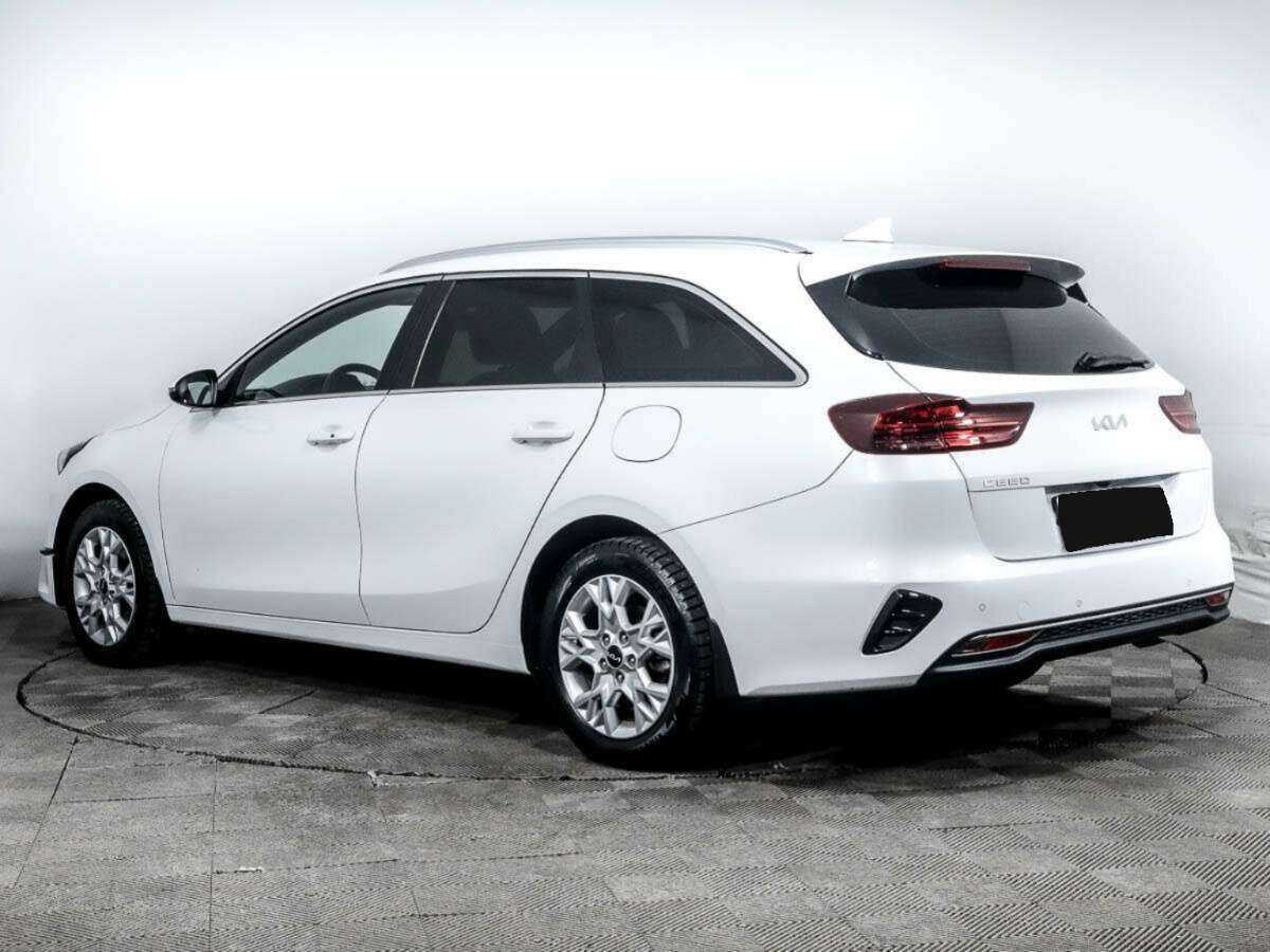 Купить Kia Ceed с пробегом. Фото: #4