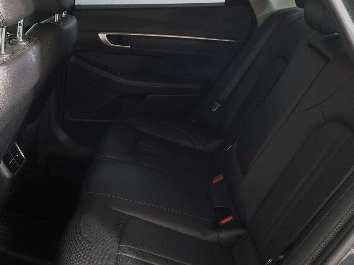 Купить Hyundai Sonata с пробегом. Фото: #5