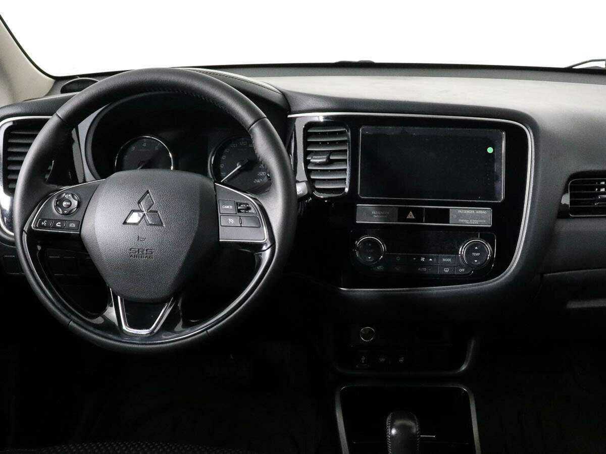 Купить Mitsubishi Outlander с пробегом. Фото: #9