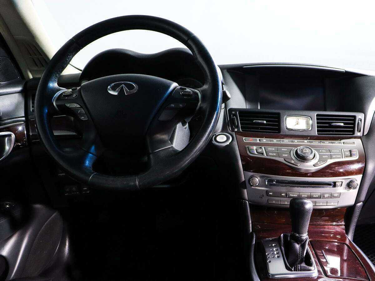 Купить Infiniti Q70 с пробегом. Фото: #6