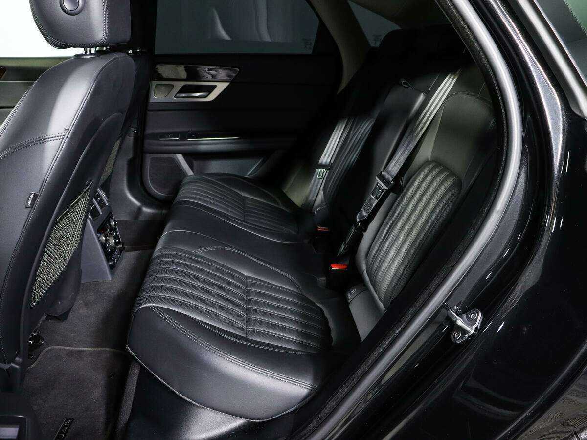 Купить Jaguar XF с пробегом. Фото: #8
