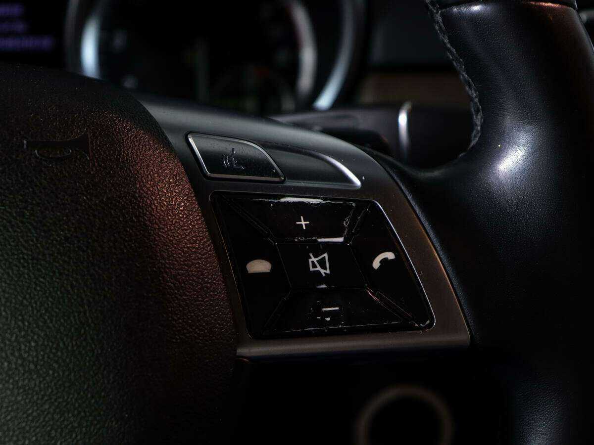 Купить Mercedes-Benz M-Класс с пробегом. Фото: #19