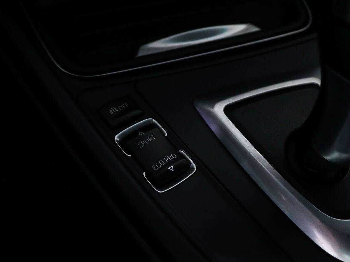 Купить BMW 3 серии с пробегом. Фото: #15